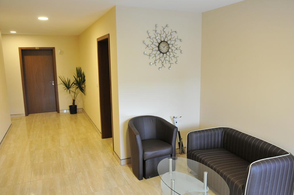 בלאגובגראד Diva Hotel מראה חיצוני תמונה