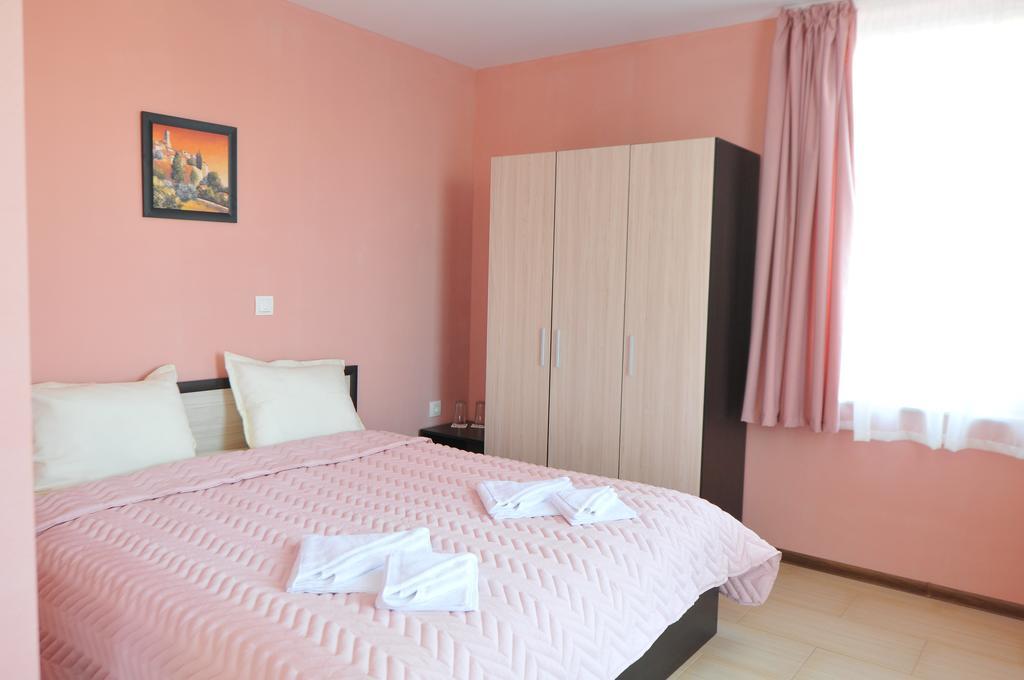 בלאגובגראד Diva Hotel חדר תמונה